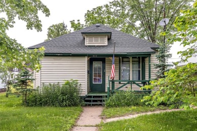 This 3-bedroom, 1-bath home offers convenience and potential! on Skyline Golf Course in Wisconsin - for sale on GolfHomes.com, golf home, golf lot