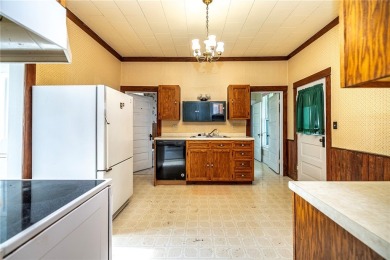 This 3-bedroom, 1-bath home offers convenience and potential! on Skyline Golf Course in Wisconsin - for sale on GolfHomes.com, golf home, golf lot
