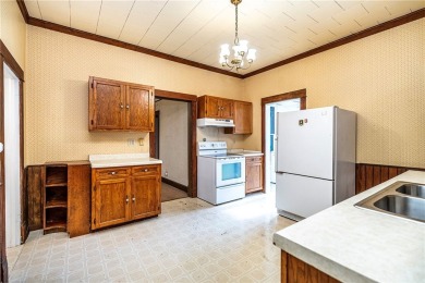 This 3-bedroom, 1-bath home offers convenience and potential! on Skyline Golf Course in Wisconsin - for sale on GolfHomes.com, golf home, golf lot