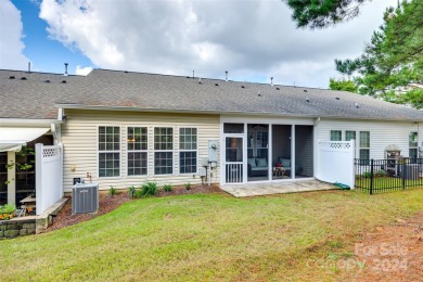 Welcome to easy living in this bright and spacious single-story on Carolina Lakes Golf Club, LLC in South Carolina - for sale on GolfHomes.com, golf home, golf lot