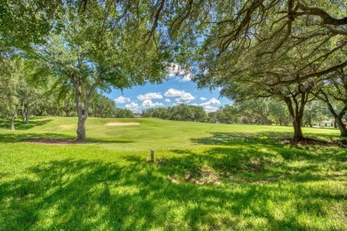 Large golf course townhouse on #17 green of Apple Rock Golf on Ram Rock Golf Course in Texas - for sale on GolfHomes.com, golf home, golf lot