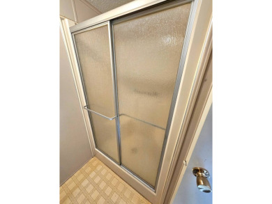 This 2 bedroom 2 bath home is ready for immediate occupancy! on Pine Lakes Country Club in Florida - for sale on GolfHomes.com, golf home, golf lot