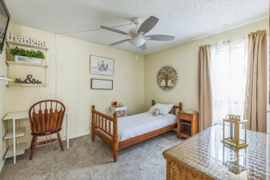 Charming Ground-Floor Condo - Fully Furnished! Priced to on Lake Forest Yacht and Country Club in Alabama - for sale on GolfHomes.com, golf home, golf lot