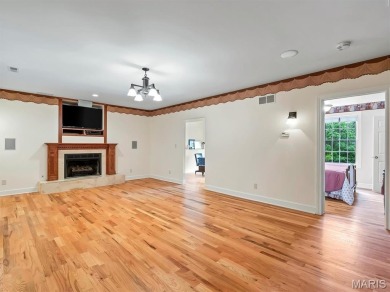 5 bedrooms, 4 bathrooms, 3 fireplaces, 2 stories,1 finished on Birch Creek Golf Club in Missouri - for sale on GolfHomes.com, golf home, golf lot