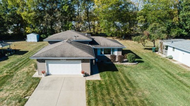 Looking for a three-bedroom home in Channahon/Minooka school on Heritage Bluffs Public Golf Club in Illinois - for sale on GolfHomes.com, golf home, golf lot