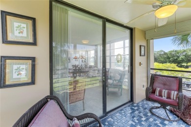 Well maintained corner unit  2  bedrooms, 2 bathrooms located in on Pembroke Lakes Golf Club in Florida - for sale on GolfHomes.com, golf home, golf lot
