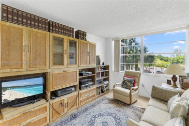 Well maintained corner unit  2  bedrooms, 2 bathrooms located in on Pembroke Lakes Golf Club in Florida - for sale on GolfHomes.com, golf home, golf lot