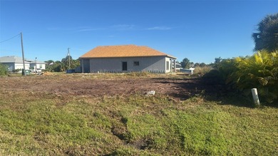 Build in Florida without delays or unnecessary costs.
This on Rotonda Golf and Country Club The Palms Course in Florida - for sale on GolfHomes.com, golf home, golf lot