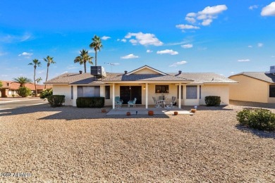 Welcome Home! Lovely 2 bedroom 2 bath home on a corner lot in on Grandview Golf Course in Arizona - for sale on GolfHomes.com, golf home, golf lot