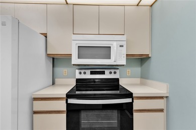 Charming, furnished-turnkey condo is ready for you to call it on Vista Plantation Golf Club in Florida - for sale on GolfHomes.com, golf home, golf lot