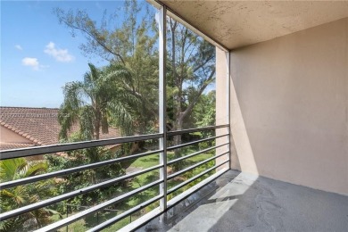 WELCOME HOME TO LIVE OAK CONDOS LOCATED IN PINE ISLAND RIDGE on Pine Island Ridge Country Club in Florida - for sale on GolfHomes.com, golf home, golf lot