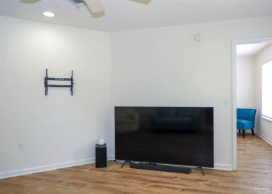 Beautiful 3BR/2.5BA end-unit townhome in the desirable Tiger on Tiger Point Golf and Country Club in Florida - for sale on GolfHomes.com, golf home, golf lot