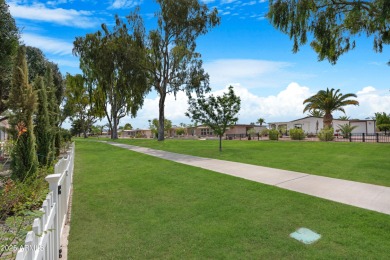Welcome to Sun Lakes! ?

This charming 2-bedroom, 2-bath home in on Sun Lakes Country Club in Arizona - for sale on GolfHomes.com, golf home, golf lot