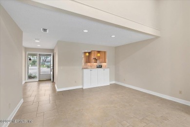 End-unit condo in Sawgrass Country Club featuring 3 ensuite on Sawgrass Country Club  in Florida - for sale on GolfHomes.com, golf home, golf lot