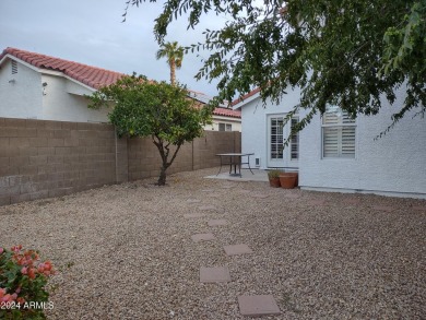 Charming move-in ready home with 2 bedroom and den in desirable on Arrowhead Country Club in Arizona - for sale on GolfHomes.com, golf home, golf lot