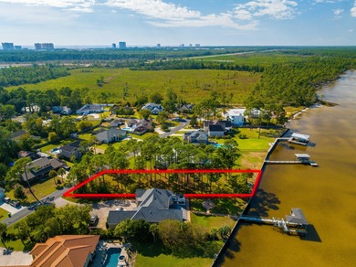 TRANQUIL BAYFRONT OPPORTUNITY | 101.1' OF WEST BAY FRONTAGE WITH on Holiday Golf Club in Florida - for sale on GolfHomes.com, golf home, golf lot