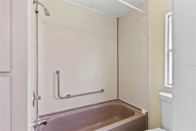 Well-maintained 2-bedroom, 2-bath manufactured home located in on Zellwood Station Country Club in Florida - for sale on GolfHomes.com, golf home, golf lot