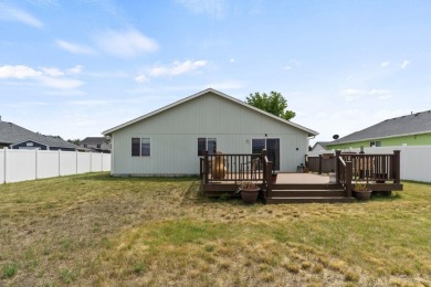 Welcome to this 3 bed, 2 bath West Plains Rancher in the on The Fairways at West Terrace in Washington - for sale on GolfHomes.com, golf home, golf lot