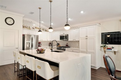 ~2022 ROOF, HVAC & HOT WATER HEATER~ ~LARGE, ENCLOSED & PRIVATE on Pennbrooke Fairways in Florida - for sale on GolfHomes.com, golf home, golf lot