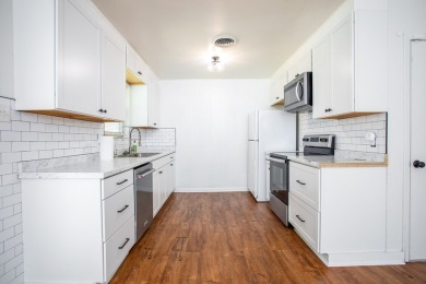 Beautifully Updated 3 Bedroom, 2 Bath Home in a Desirable on Scott Schriener Municipal Golf Course in Texas - for sale on GolfHomes.com, golf home, golf lot