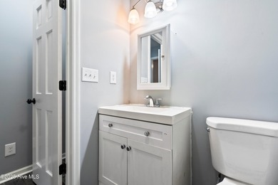 This 2nd floor 2 bedroom/2 bath condo unit in the highly on Brierwood Golf Club in North Carolina - for sale on GolfHomes.com, golf home, golf lot