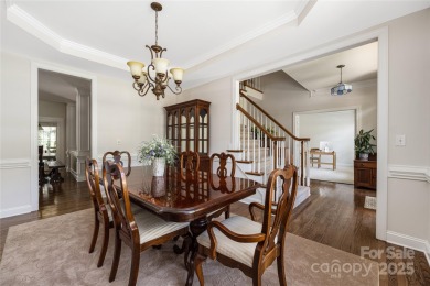 Full brick, 5 bedroom 3 bath golf course lot in Birkdale! A on Birkdale Golf Club in North Carolina - for sale on GolfHomes.com, golf home, golf lot