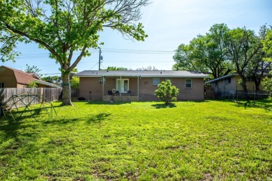Beautifully Updated 3 Bedroom, 2 Bath Home in a Desirable on Scott Schriener Municipal Golf Course in Texas - for sale on GolfHomes.com, golf home, golf lot