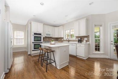Full brick, 5 bedroom 3 bath golf course lot in Birkdale! A on Birkdale Golf Club in North Carolina - for sale on GolfHomes.com, golf home, golf lot