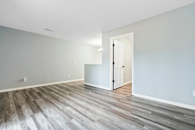 This 2nd floor 2 bedroom/2 bath condo unit in the highly on Brierwood Golf Club in North Carolina - for sale on GolfHomes.com, golf home, golf lot