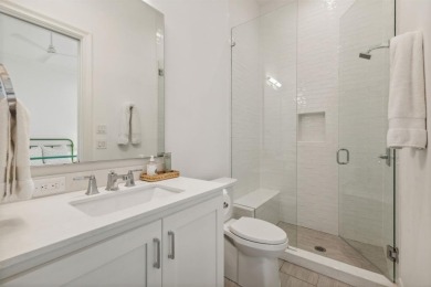 *OFFERED FULLY FURNISHED WITH GOLF CART*

Discover on Long Cove Golf Course in Texas - for sale on GolfHomes.com, golf home, golf lot