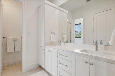 *OFFERED FULLY FURNISHED WITH GOLF CART*

Discover on Long Cove Golf Course in Texas - for sale on GolfHomes.com, golf home, golf lot