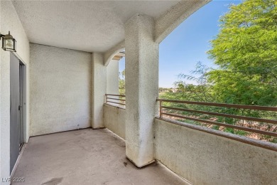 Beautiful and very rare 3-Bedroom Condo in Gated Terrasanta on Desert Rose Golf Course in Nevada - for sale on GolfHomes.com, golf home, golf lot