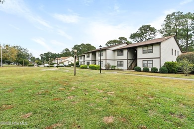 This 2nd floor 2 bedroom/2 bath condo unit in the highly on Brierwood Golf Club in North Carolina - for sale on GolfHomes.com, golf home, golf lot