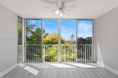 ALL AGES CONDO. Spacious and Gorgeous 1-bedroom + DEN, 1.5 on Hillcrest Golf and Country Club in Florida - for sale on GolfHomes.com, golf home, golf lot