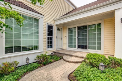 MOVE-IN READY TWO-STORY COLONIAL SITUATED ON A QUIET CUL-DE-SAC on Sportsmans Country Club in Illinois - for sale on GolfHomes.com, golf home, golf lot
