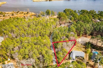 Excellent Homesite in a Gated Waterfront and Golf Course on Harbour Point Golf Club in North Carolina - for sale on GolfHomes.com, golf home, golf lot