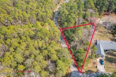 Excellent Homesite in a Gated Waterfront and Golf Course on Harbour Point Golf Club in North Carolina - for sale on GolfHomes.com, golf home, golf lot
