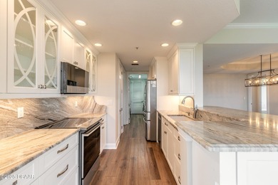 Luxurious penthouse in amenity-rich Harbour Village Golf & Yacht on Harbour Village Golf and Yacht Club in Florida - for sale on GolfHomes.com, golf home, golf lot