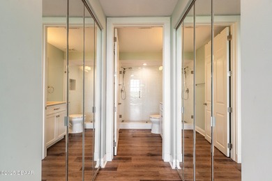 Luxurious penthouse in amenity-rich Harbour Village Golf & Yacht on Harbour Village Golf and Yacht Club in Florida - for sale on GolfHomes.com, golf home, golf lot