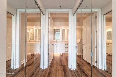 Luxurious penthouse in amenity-rich Harbour Village Golf & Yacht on Harbour Village Golf and Yacht Club in Florida - for sale on GolfHomes.com, golf home, golf lot