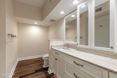 Luxurious penthouse in amenity-rich Harbour Village Golf & Yacht on Harbour Village Golf and Yacht Club in Florida - for sale on GolfHomes.com, golf home, golf lot