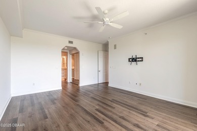 Luxurious penthouse in amenity-rich Harbour Village Golf & Yacht on Harbour Village Golf and Yacht Club in Florida - for sale on GolfHomes.com, golf home, golf lot