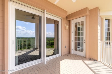 Luxurious penthouse in amenity-rich Harbour Village Golf & Yacht on Harbour Village Golf and Yacht Club in Florida - for sale on GolfHomes.com, golf home, golf lot