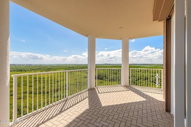 Luxurious penthouse in amenity-rich Harbour Village Golf & Yacht on Harbour Village Golf and Yacht Club in Florida - for sale on GolfHomes.com, golf home, golf lot