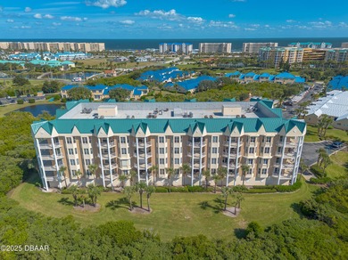 Luxurious penthouse in amenity-rich Harbour Village Golf & Yacht on Harbour Village Golf and Yacht Club in Florida - for sale on GolfHomes.com, golf home, golf lot