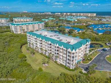Luxurious penthouse in amenity-rich Harbour Village Golf & Yacht on Harbour Village Golf and Yacht Club in Florida - for sale on GolfHomes.com, golf home, golf lot