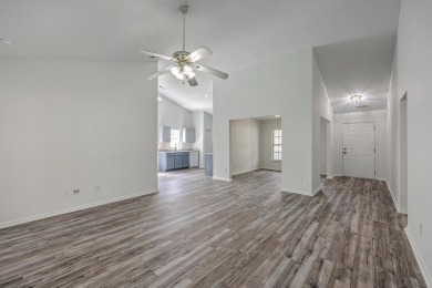 Brand New Roof! This home is perfect if you want something that on Golf Club At Wescott Plantation in South Carolina - for sale on GolfHomes.com, golf home, golf lot