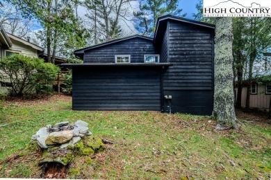Great Investment Opportunity!  This cute and clean two bedroom on Land Harbor Golf Course in North Carolina - for sale on GolfHomes.com, golf home, golf lot