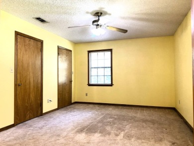 DO YOU LIKE GOLF, HUNTING, FISHING??? IF SO, YOU WILL LOVE THIS on Millwood Landing Golf and R.V. Resort in Arkansas - for sale on GolfHomes.com, golf home, golf lot