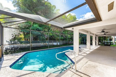 Single-family home located in DelAire Country Club offering 3 on Delaire Golf and Country Club in Florida - for sale on GolfHomes.com, golf home, golf lot